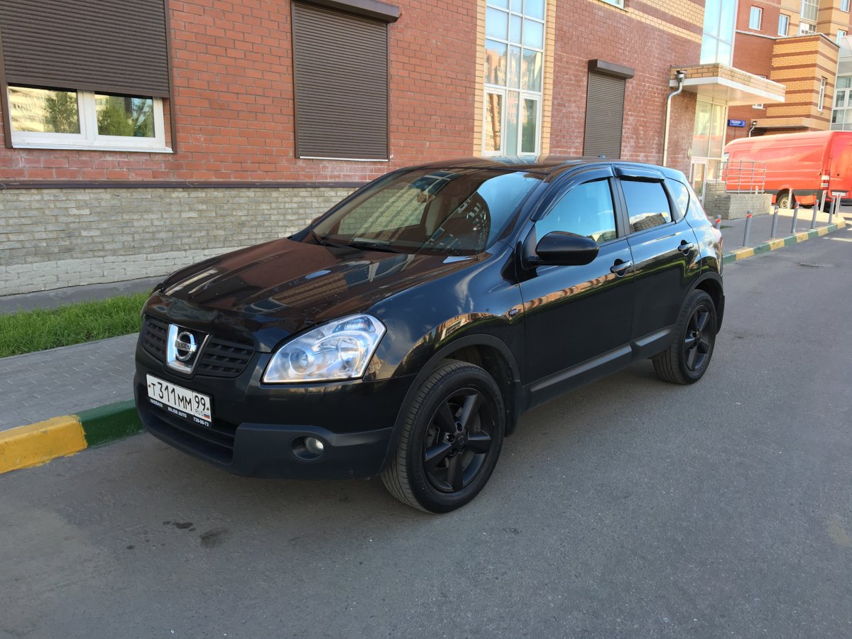 Nissan Qashqai j10 черный
