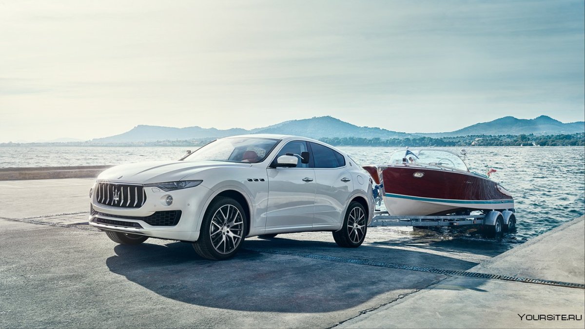 Maserati Levante лодка