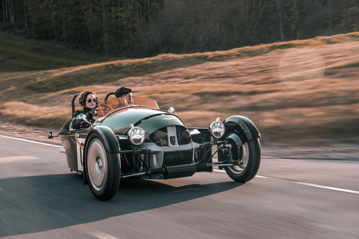 Автомобили Morgan 2022г