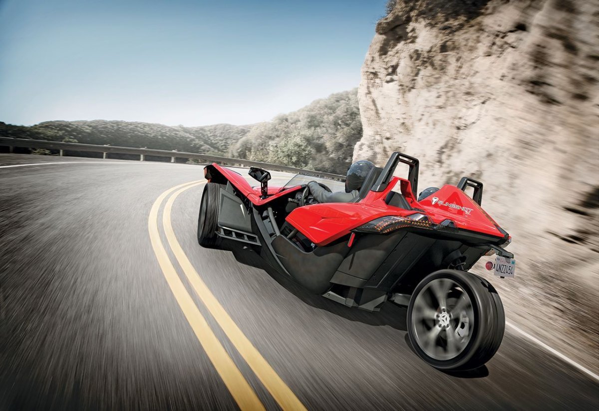 Машина Polaris Slingshot