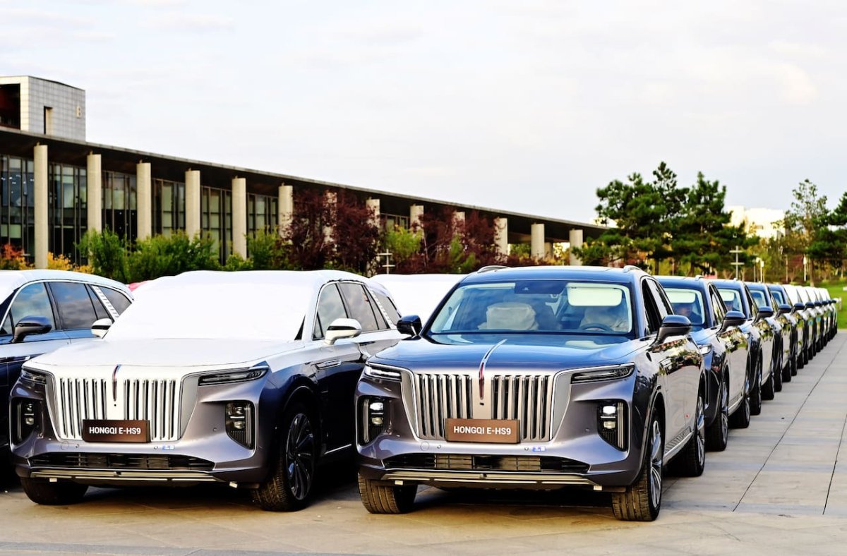Электромобиль Hongqi e-hs9