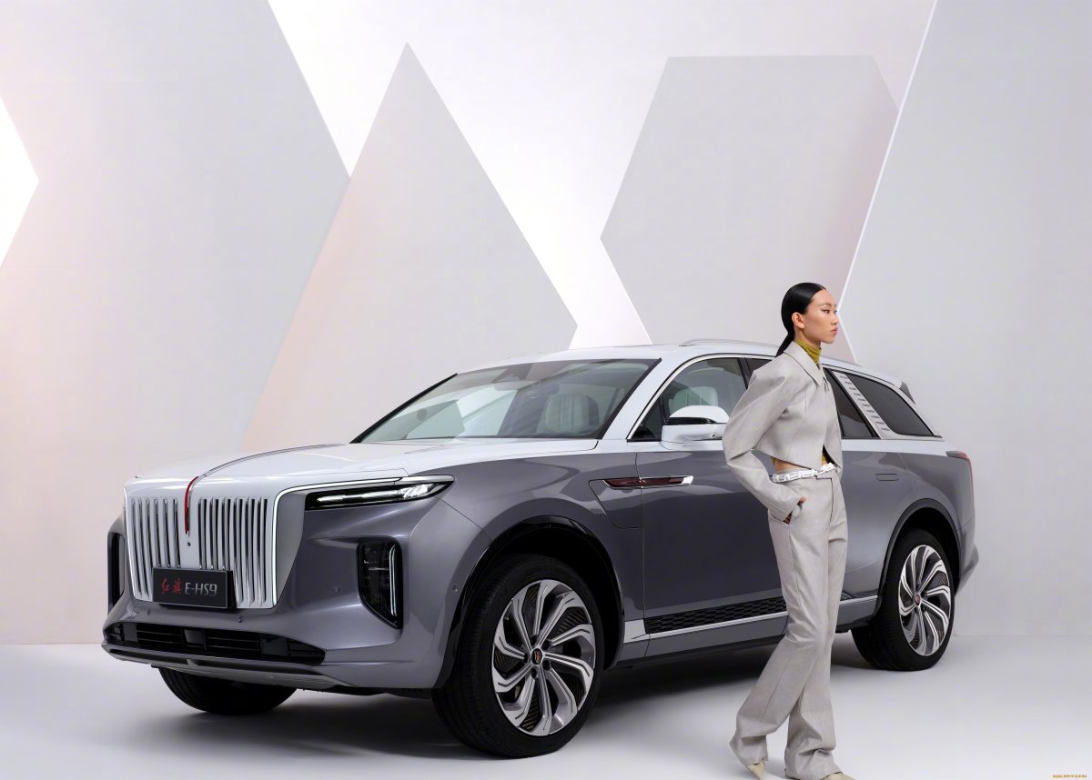 Кроссовер Hongqi e-hs9