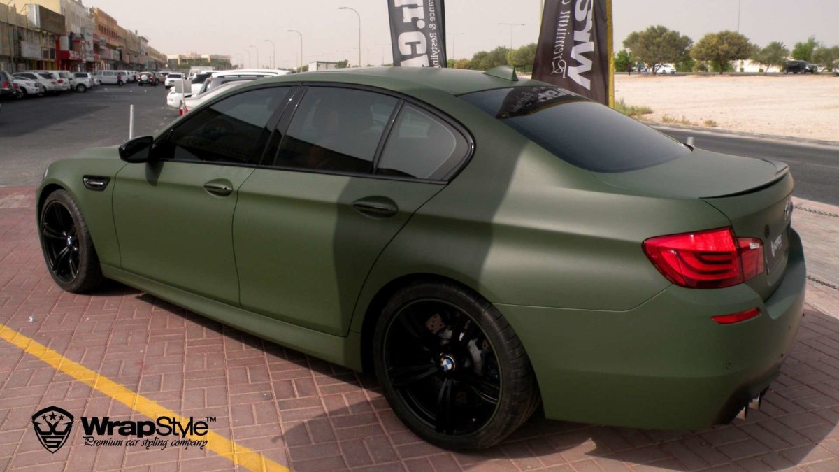BMW f10 хаки