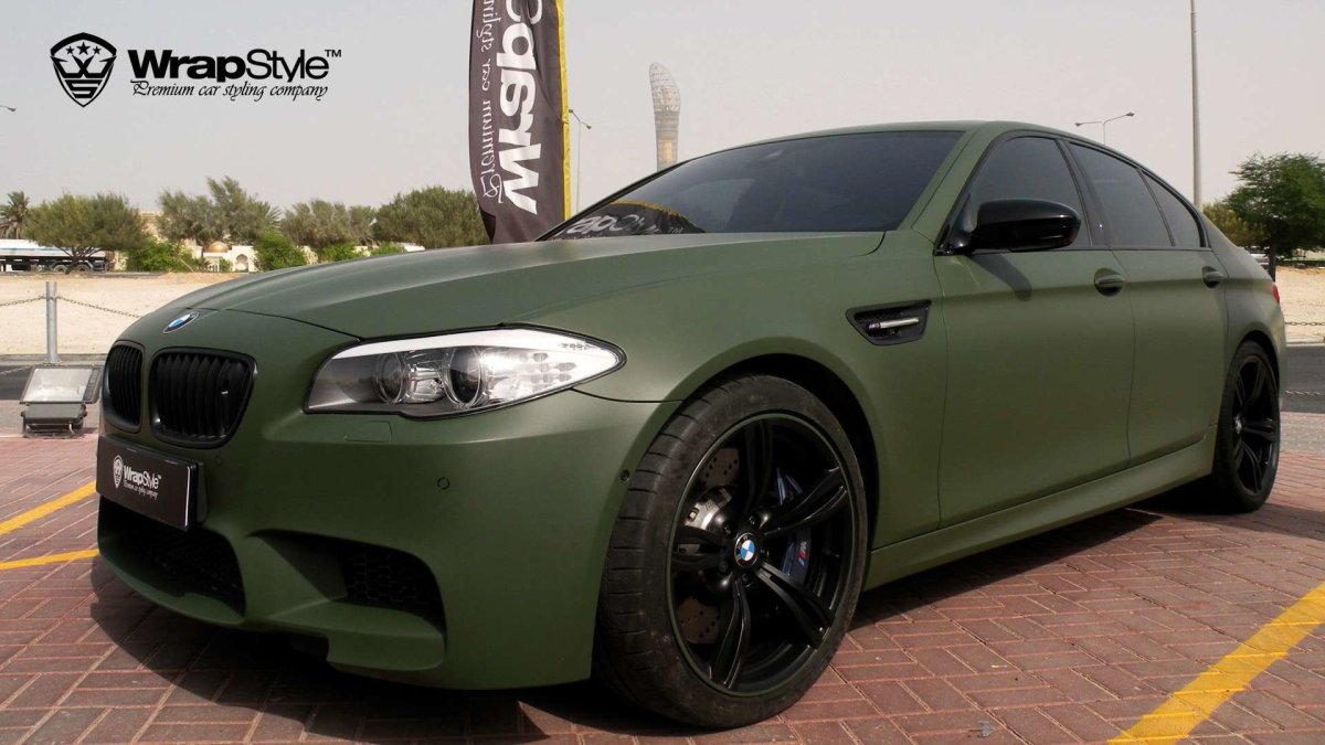 BMW f10 цвет хаки