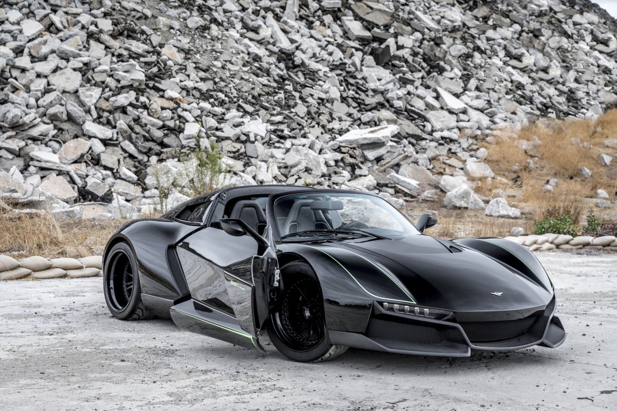 Rezvani Beast Alpha x Blackbird