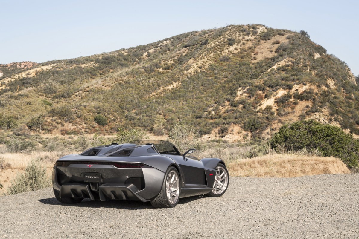 Rezvani машина спорт кар