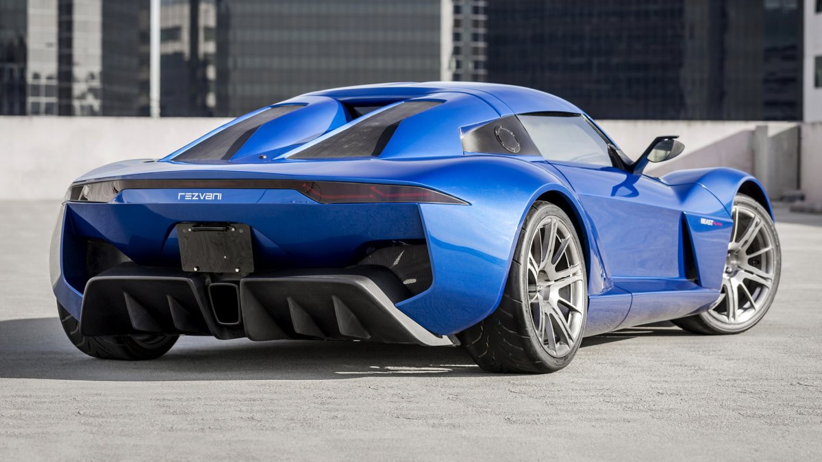 Спорткар Rezvani