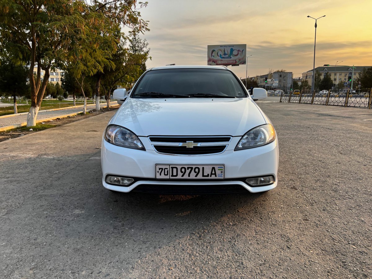 Daewoo Gentra новая
