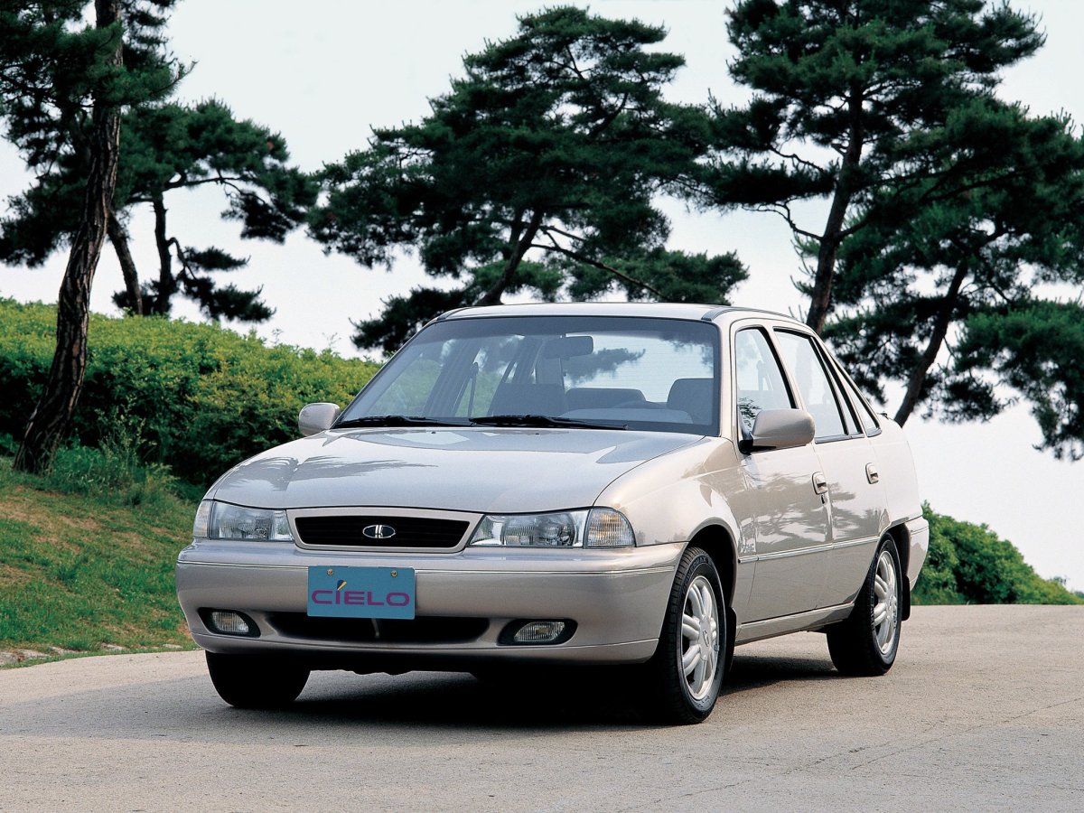 Машина Daewoo Nexia 2
