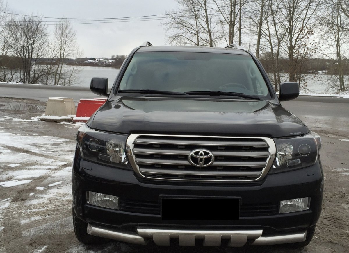 Toyota Land Cruiser 200 дорестайл