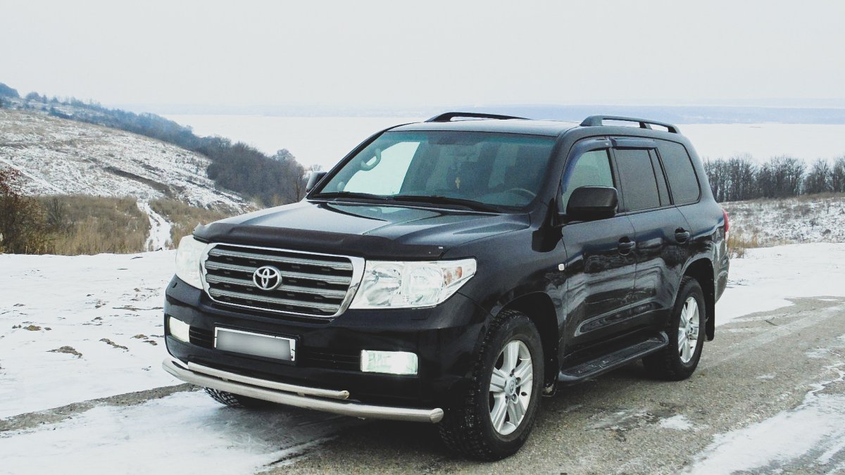 Toyota Land Cruiser 200