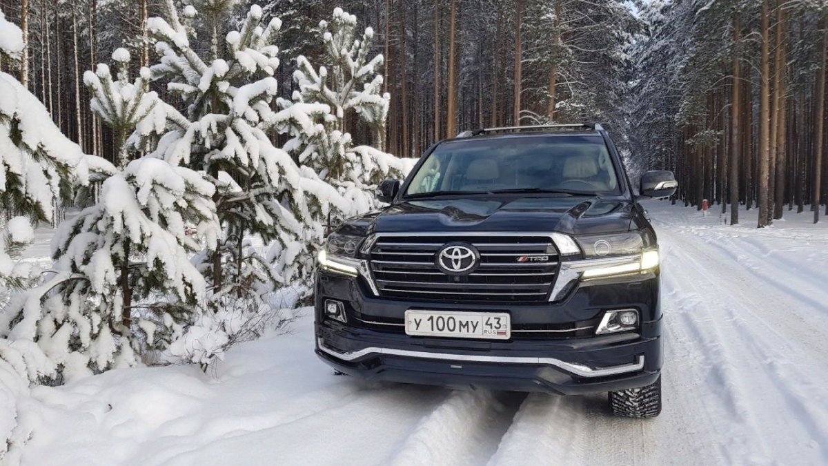 Toyota Land Cruiser 200 зимой