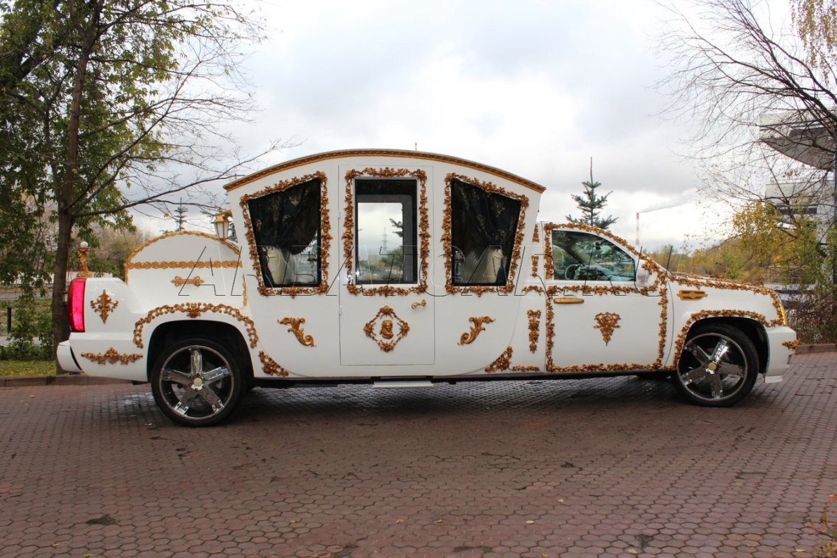 Cadillac Escalade карета
