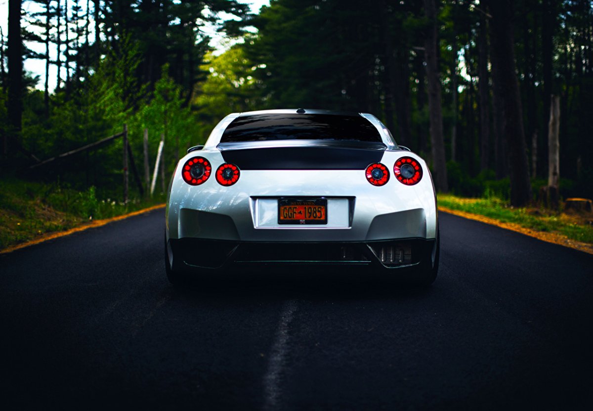 Nissan gt-r r35 Rear