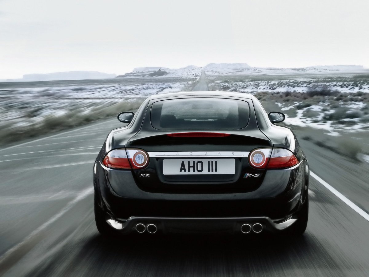 Jaguar XKR S 11