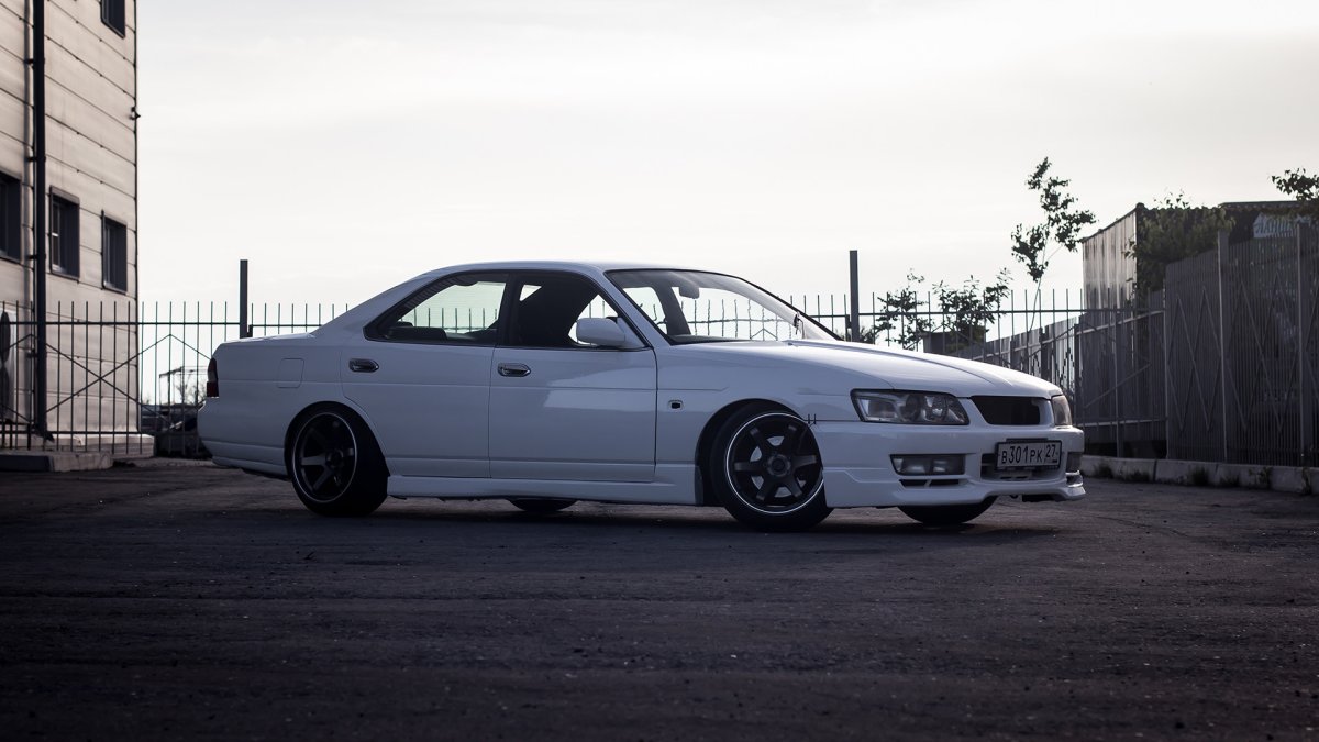 Nissan Laurel 100