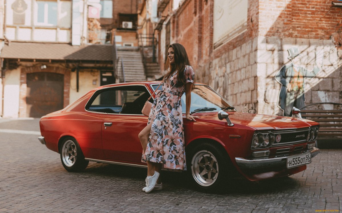 Nissan Laurel