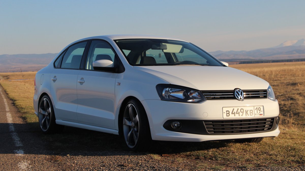 VW Polo седан