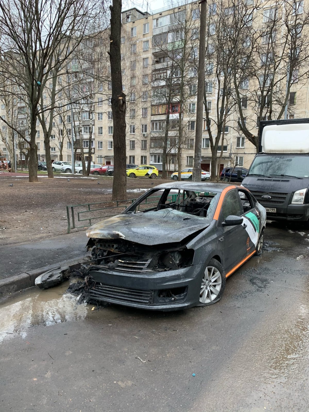 Форд Мустанг каршеринг разбили