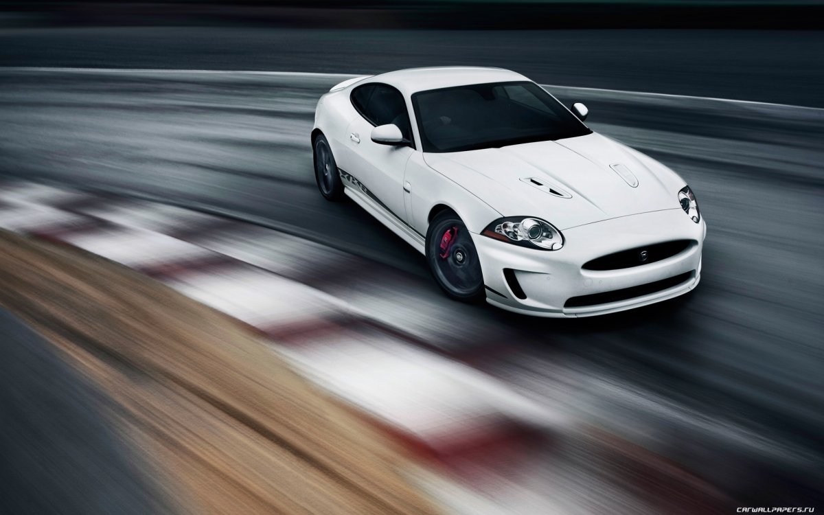 Jaguar XKR Speed Pack and Black Pack