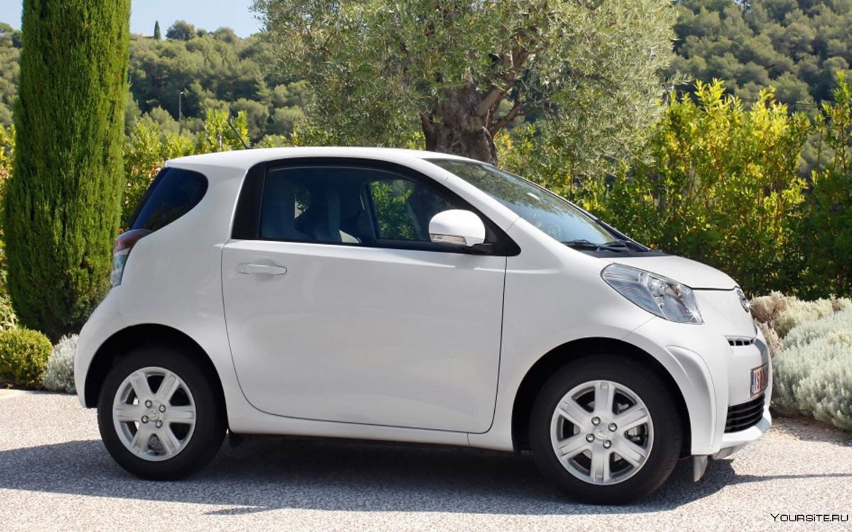 Toyota IQ 2000