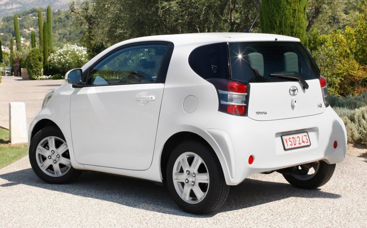 Daihatsu IQ