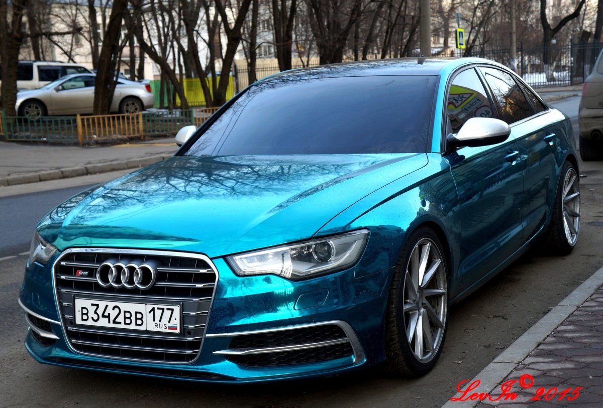 Бирюзовая Ауди а6