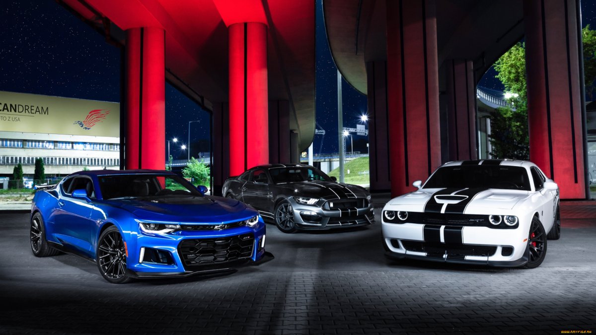 Chevrolet Camaro Ford Mustang dodge Challenger