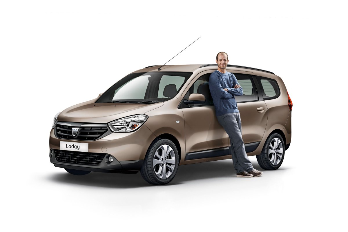 Авто Dacia Lodgy 2022 объем двигателя дизель