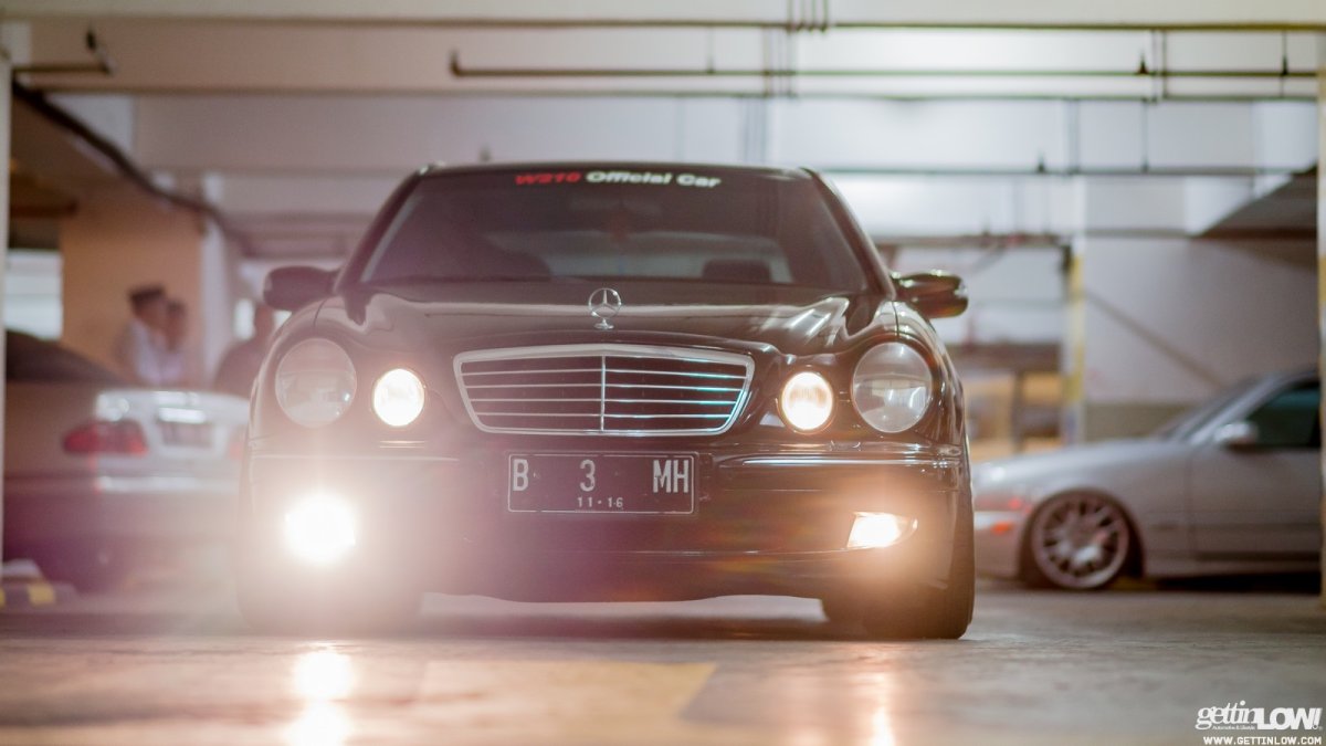 Мерседес w210