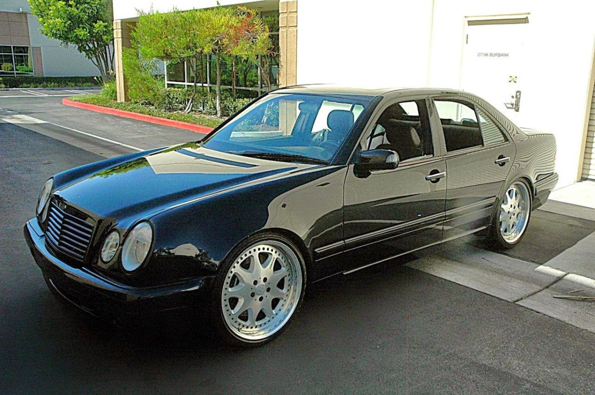 Мерседес Бенц w210