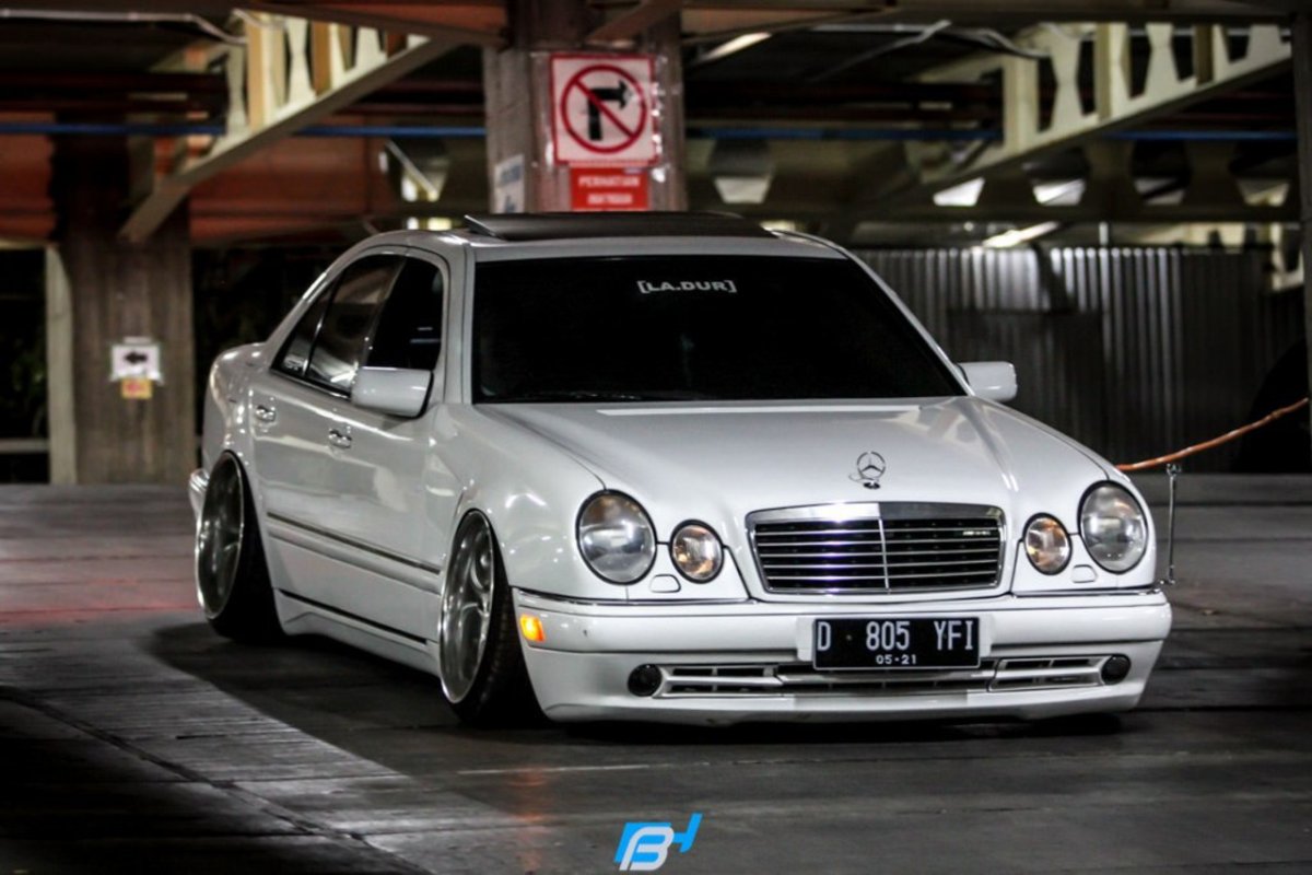 Mercedes Benz w210 AMG