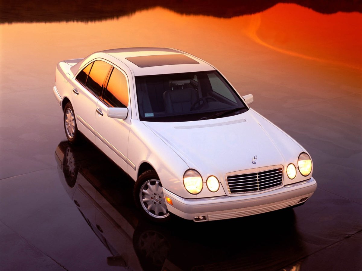 Mercedes-Benz w210