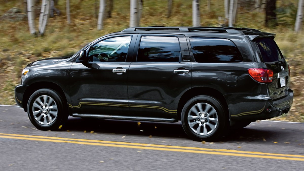 Toyota Sequoia 2