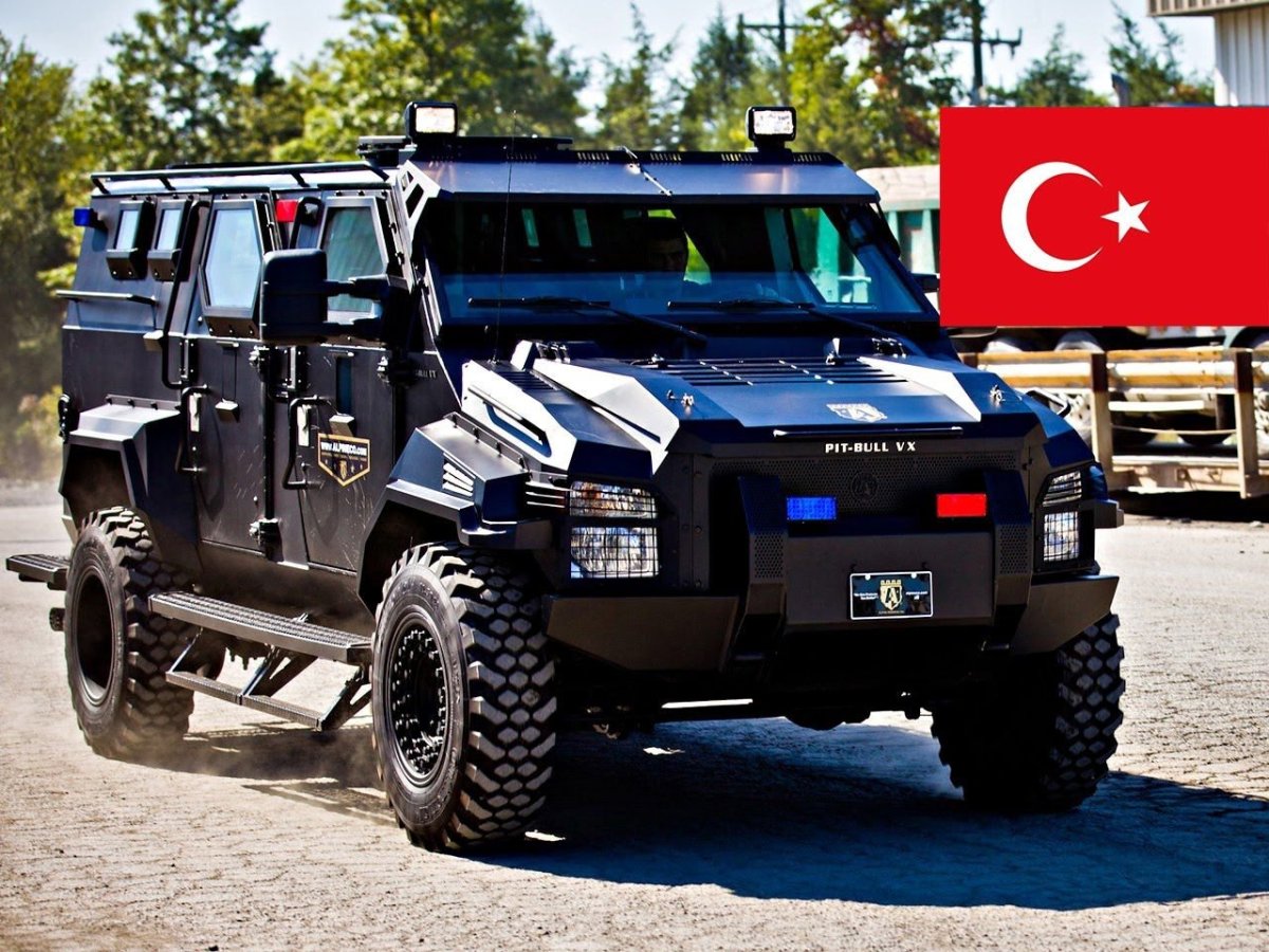 Броневик SWAT 6x6