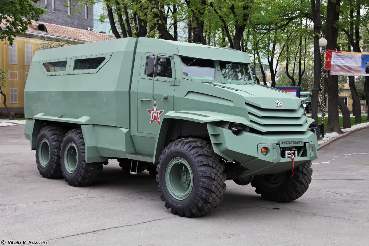 ЗИЛ-131 броневик