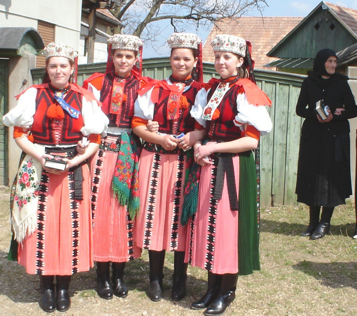 Венгры национальный костюм
