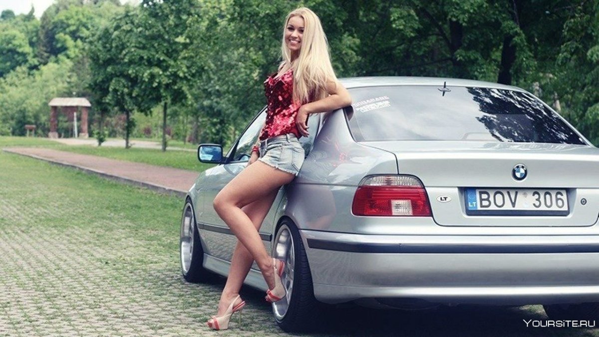 BMW e39 и девушка