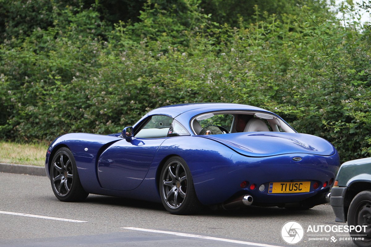 TVR Tuscan сбоку