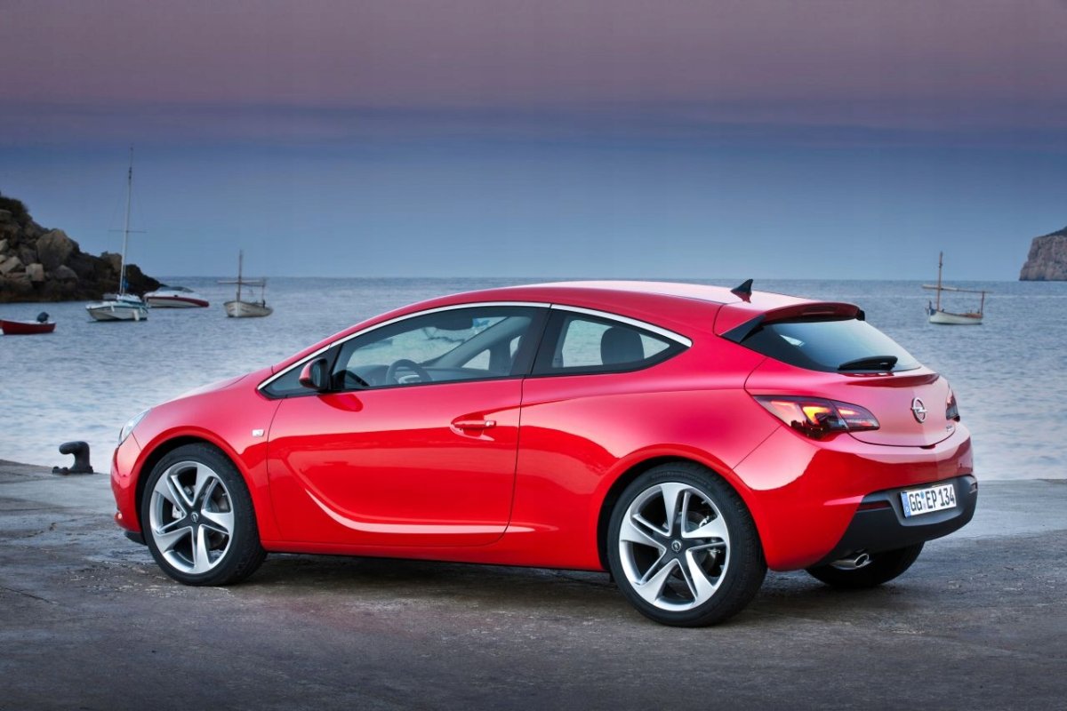 Opel Astra j GTC