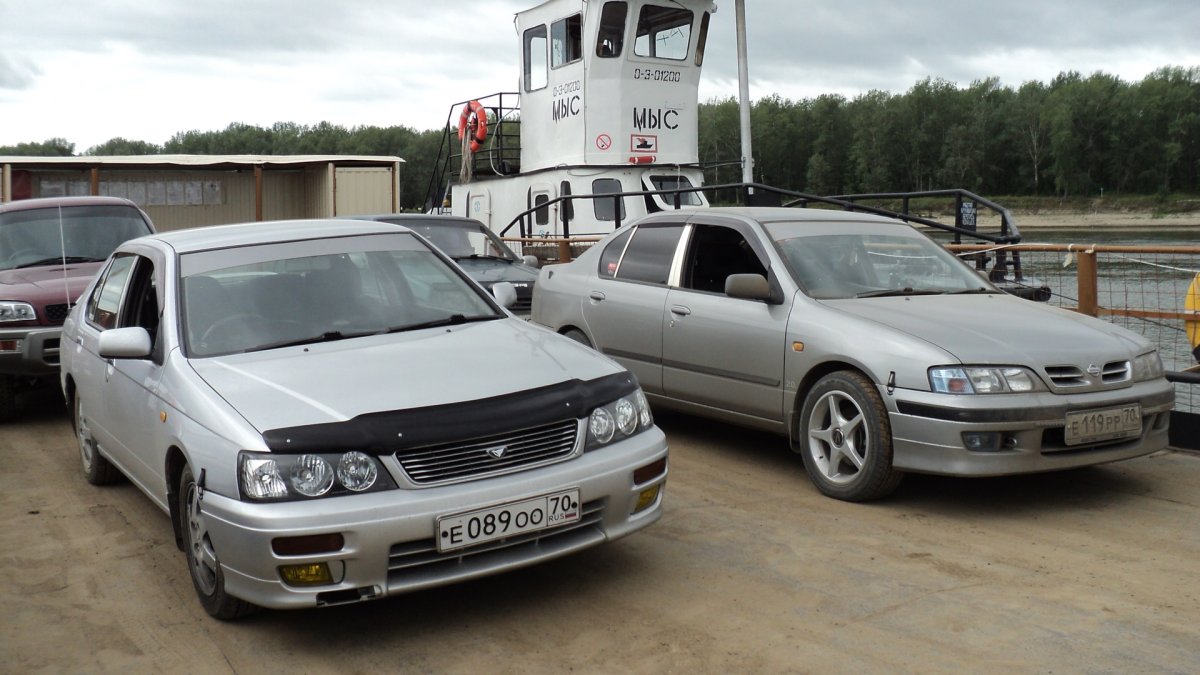 Nissan Bluebird u14 SSS салон