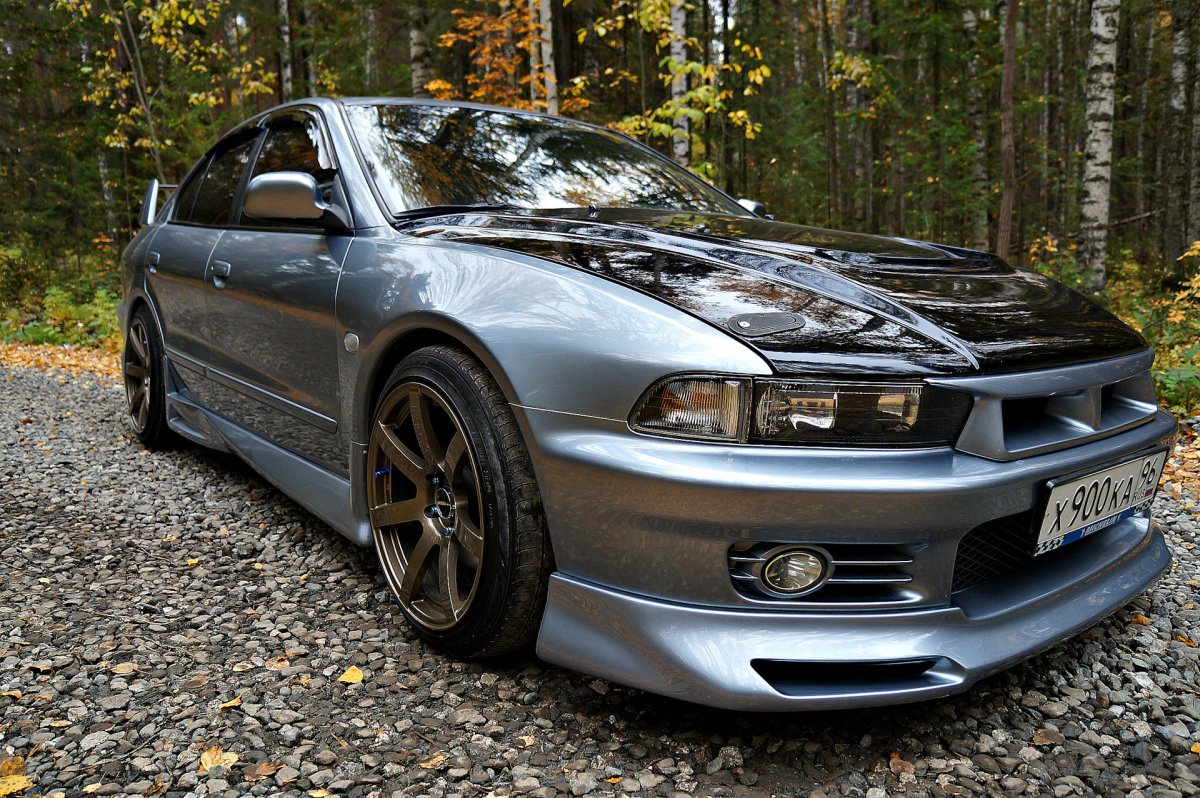 Mitsubishi Galant 8