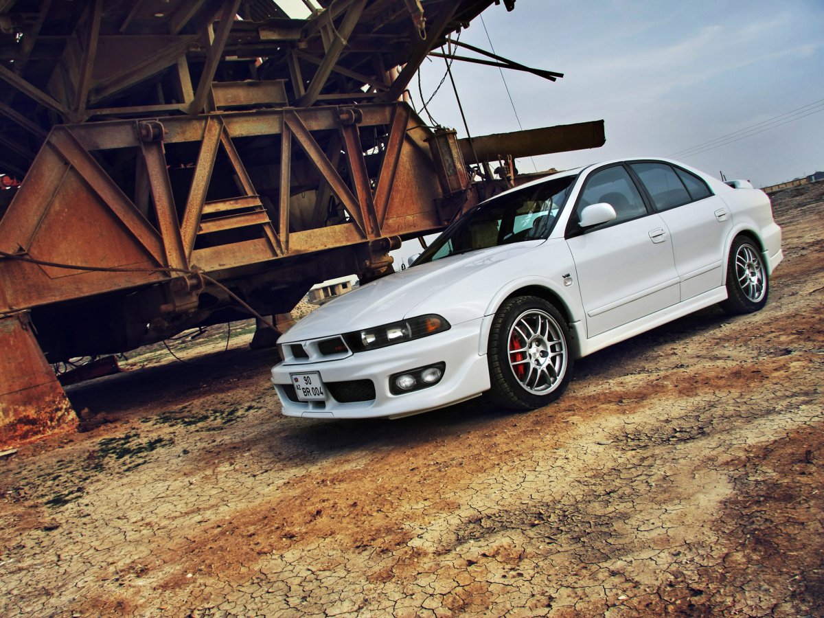 Mitsubishi Galant 8 VR-4
