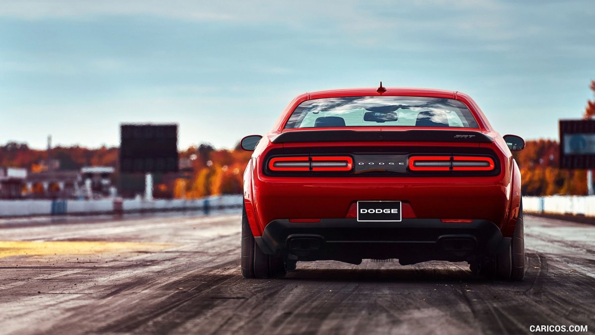 Dodge Challenger 8k