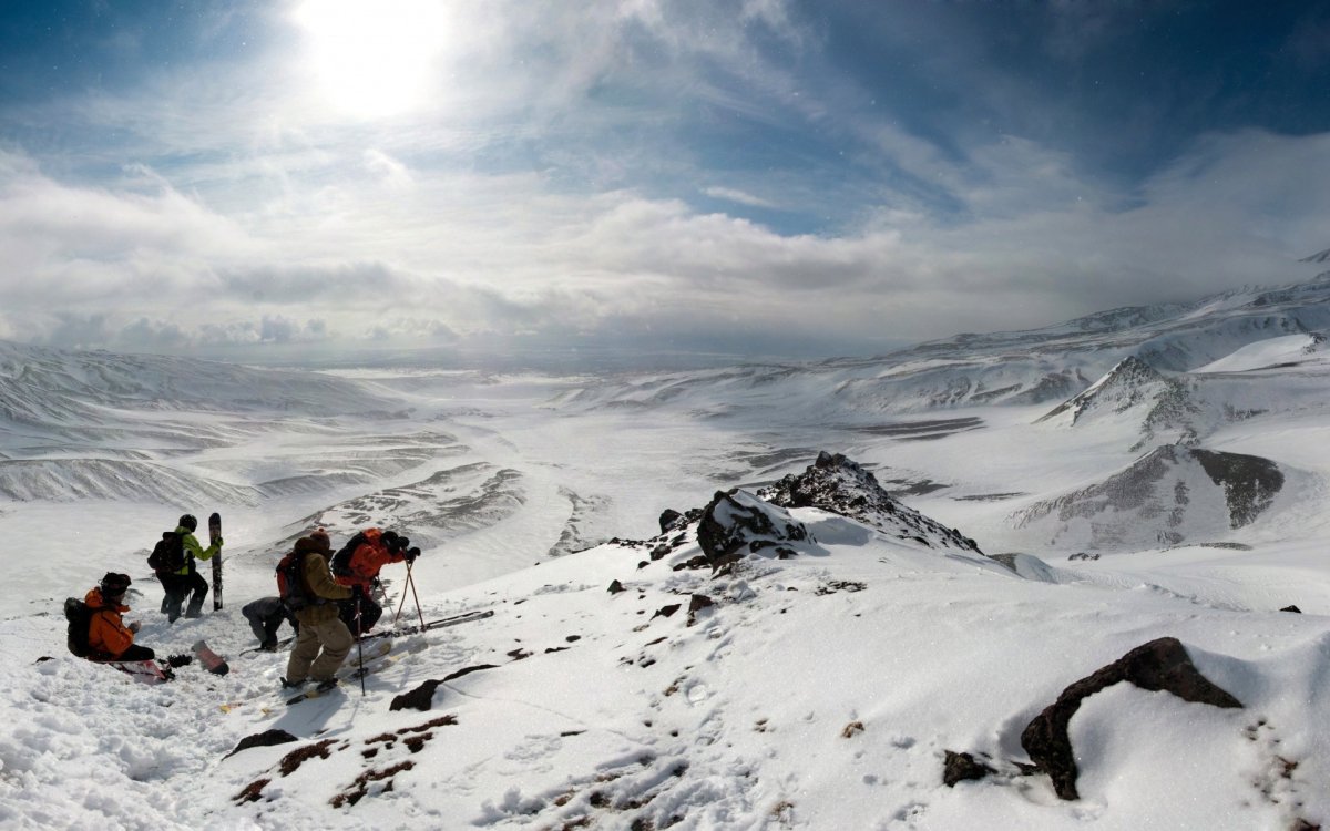 Снежные горы панорама