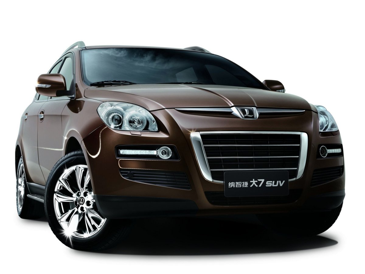 Машина Luxgen 7 SUV