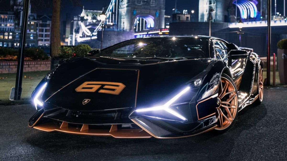 Lamborghini Aventador 2023 новый