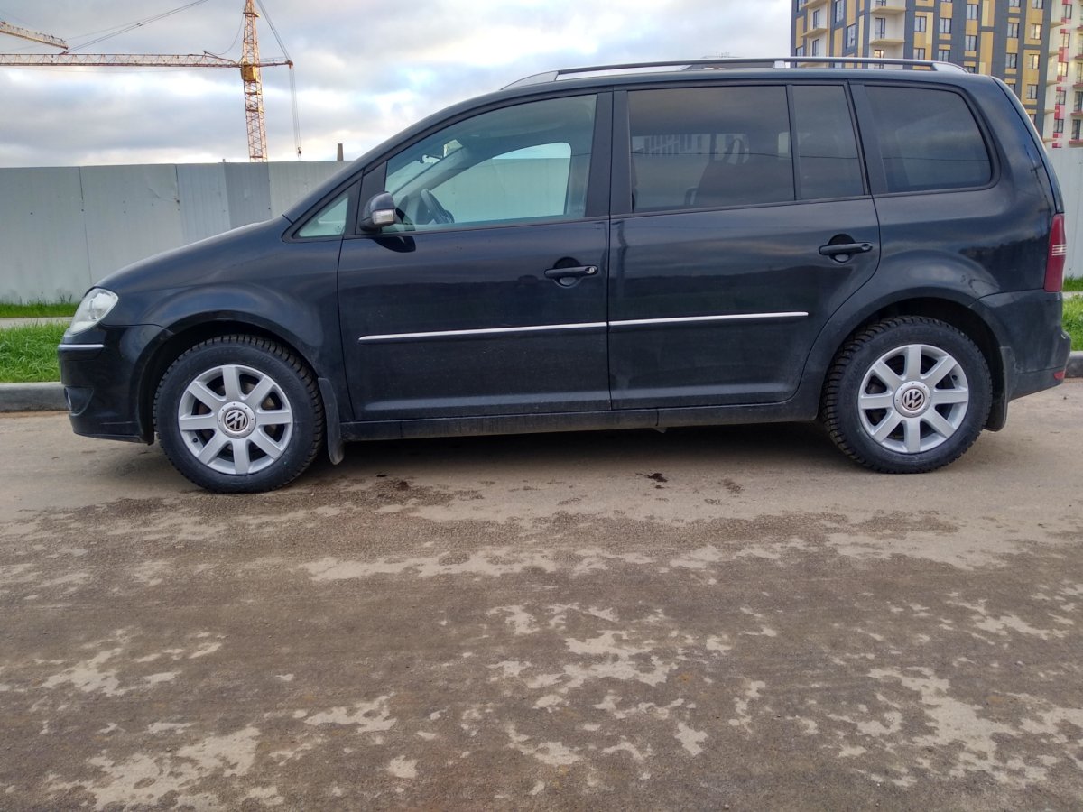 Фольксваген Туран 2005 r17 225/45