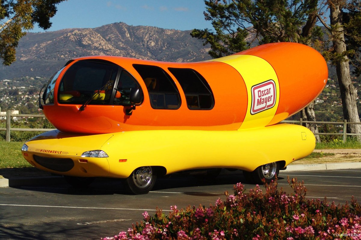 Хот дог на колесах Oscar Mayer