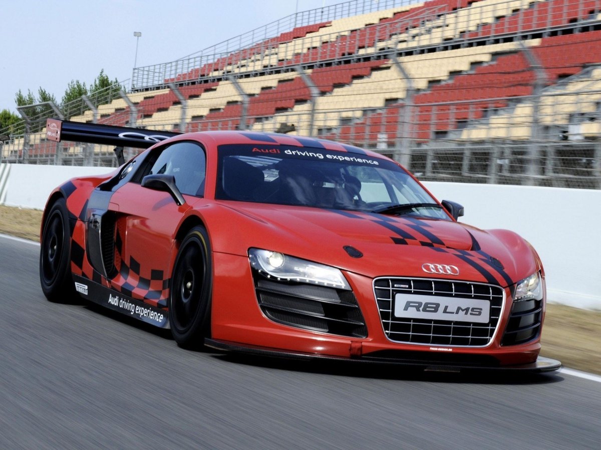 Ауди r8 Sport